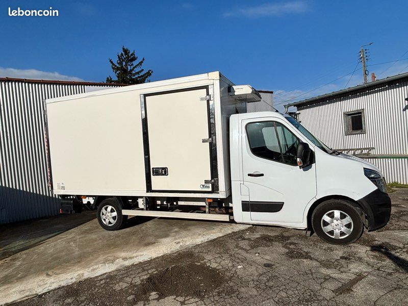 27768c2320ea3bbd9beb50e6d67deb746597b42b